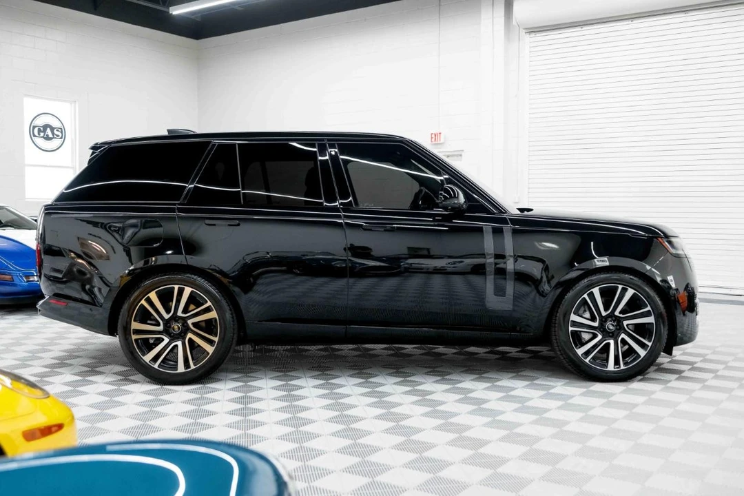 2023 Land Rover Range Rover L460 - Image 6 of 31