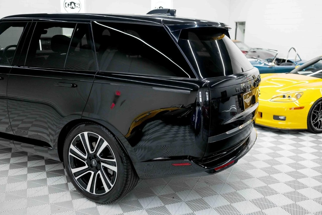 2023 Land Rover Range Rover L460 - Image 29 of 31