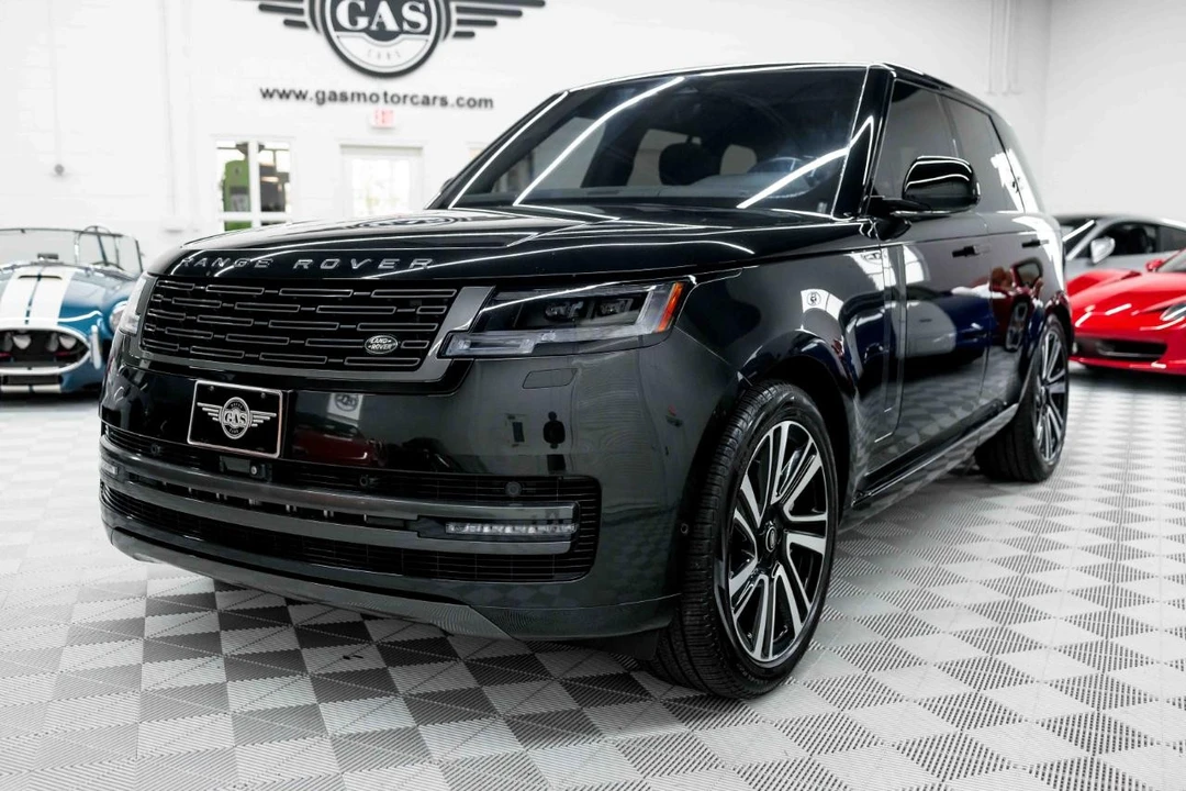 2023 Land Rover Range Rover L460 - Image 3 of 31