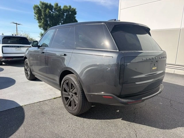 2023 Land Rover Range Rover L460 - Image 3 of 15