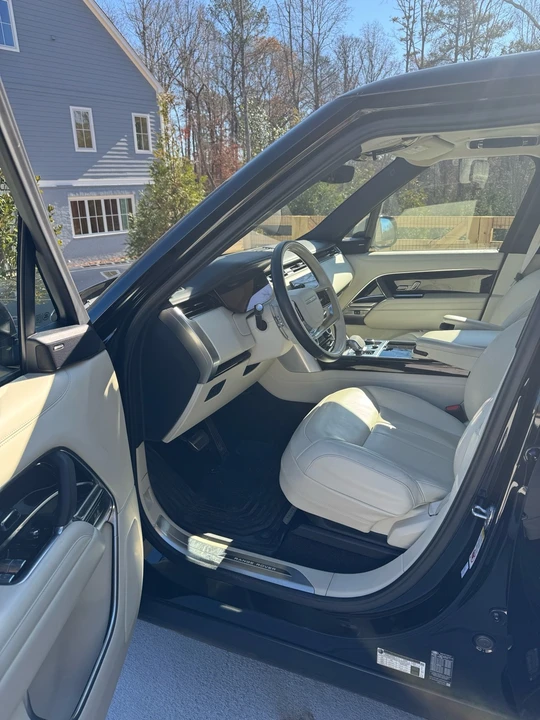 2023 Land Rover Range Rover L460 - Image 3 of 21