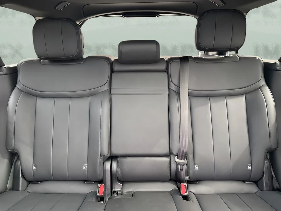 2023 Land Rover Range Rover L460 - Image 12 of 12