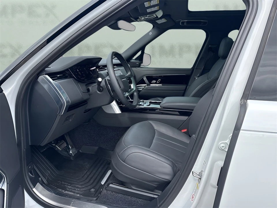 2023 Land Rover Range Rover L460 - Image 9 of 12
