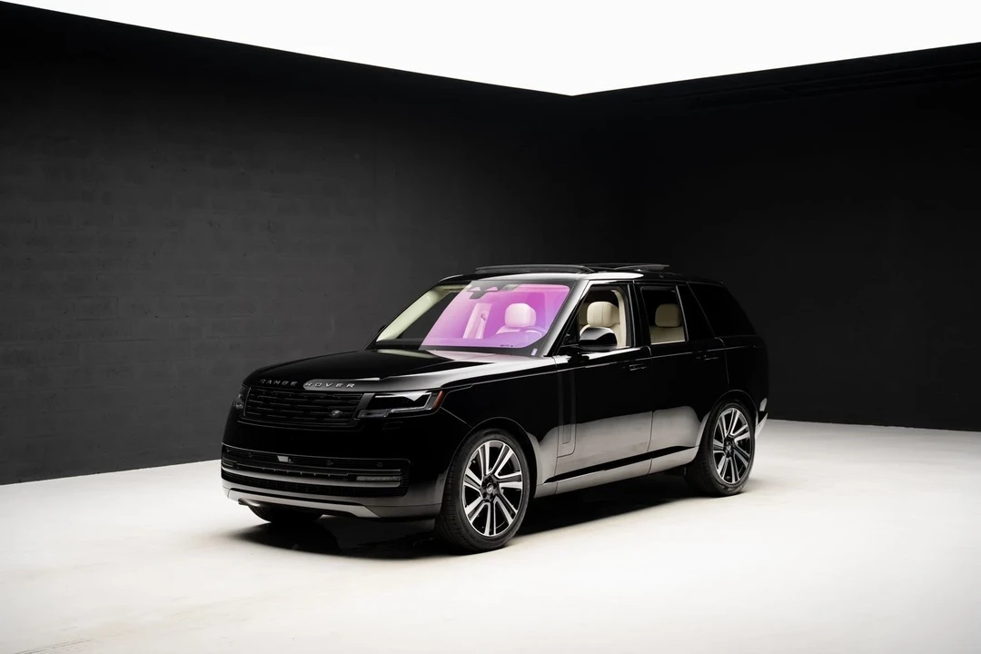 2023 Land Rover Range Rover L460 - Image 4 of 21