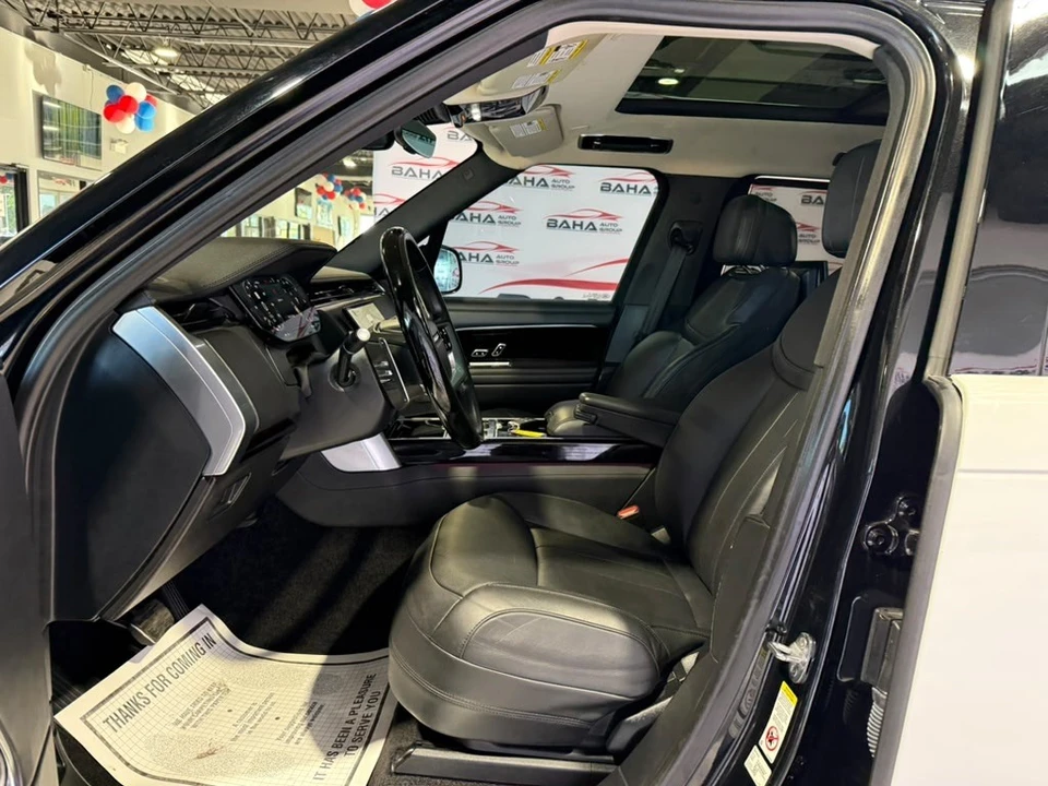 2023 Land Rover Range Rover L460 - Image 29 of 31