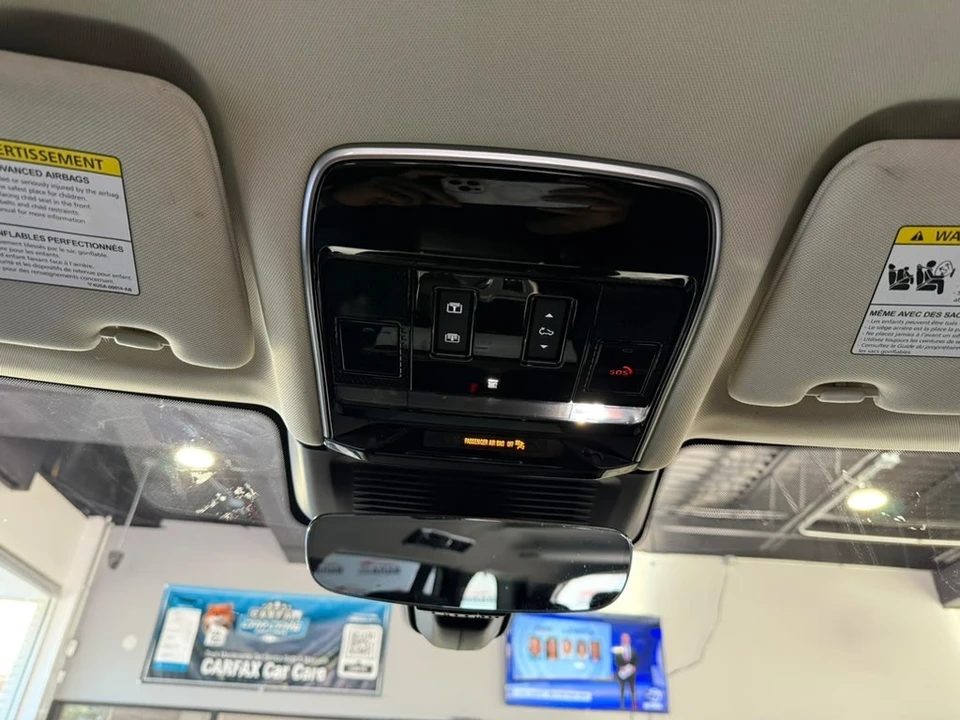 2023 Land Rover Range Rover L460 - Image 19 of 31