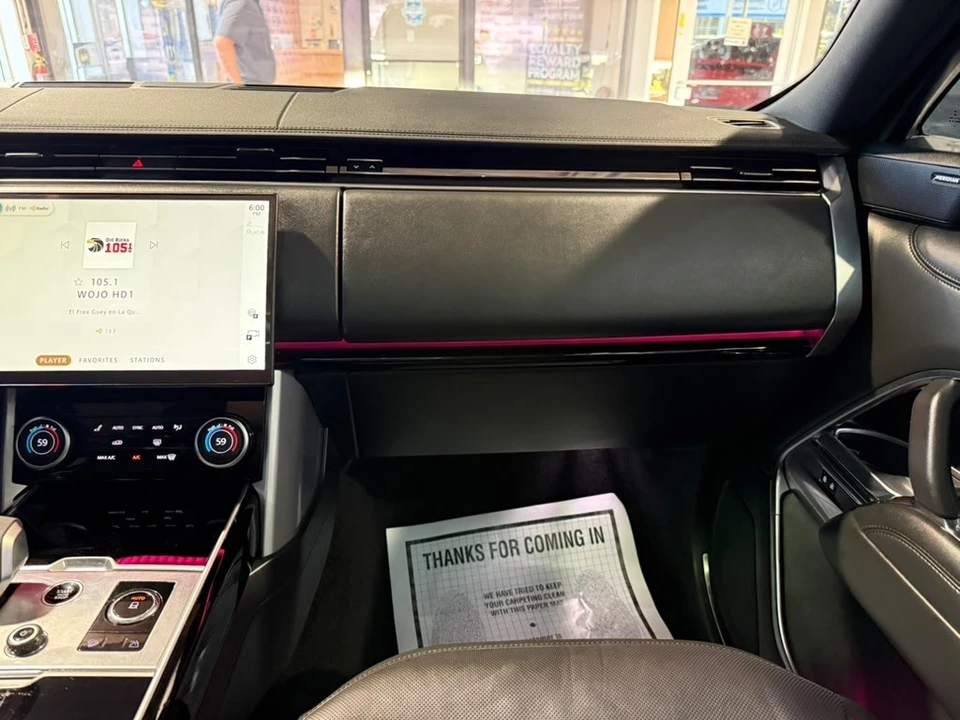2023 Land Rover Range Rover L460 - Image 20 of 31