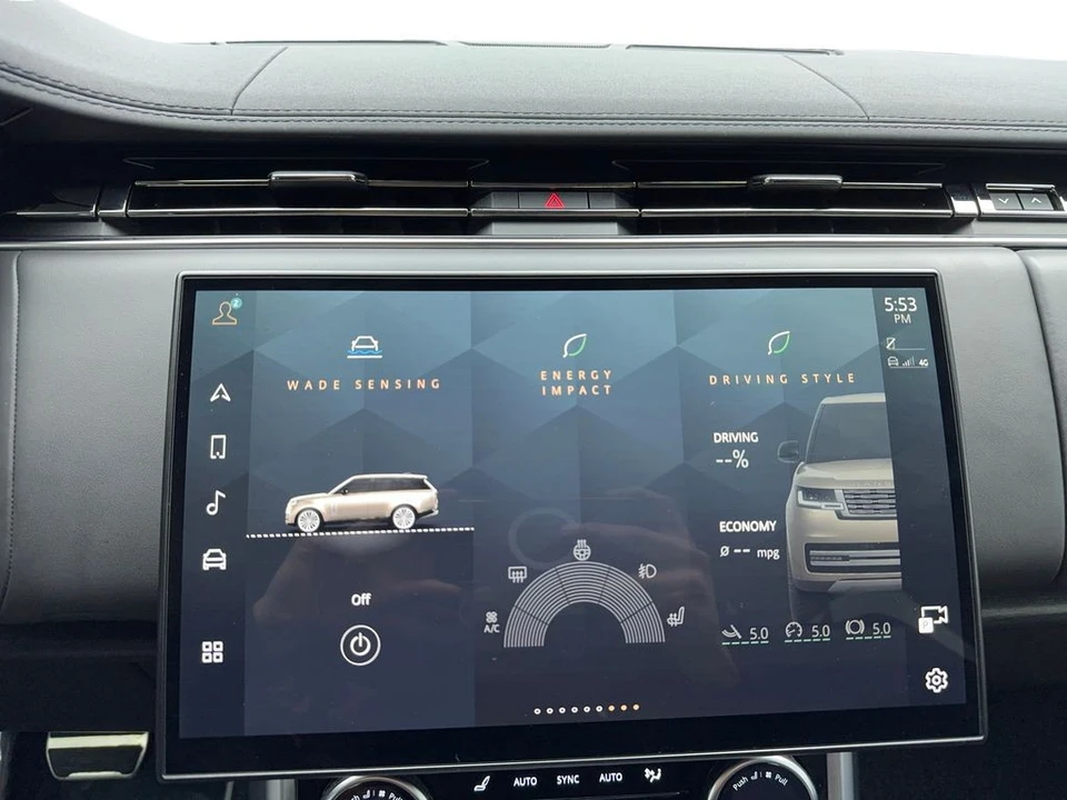 2023 Land Rover Range Rover L460 - Image 28 of 31