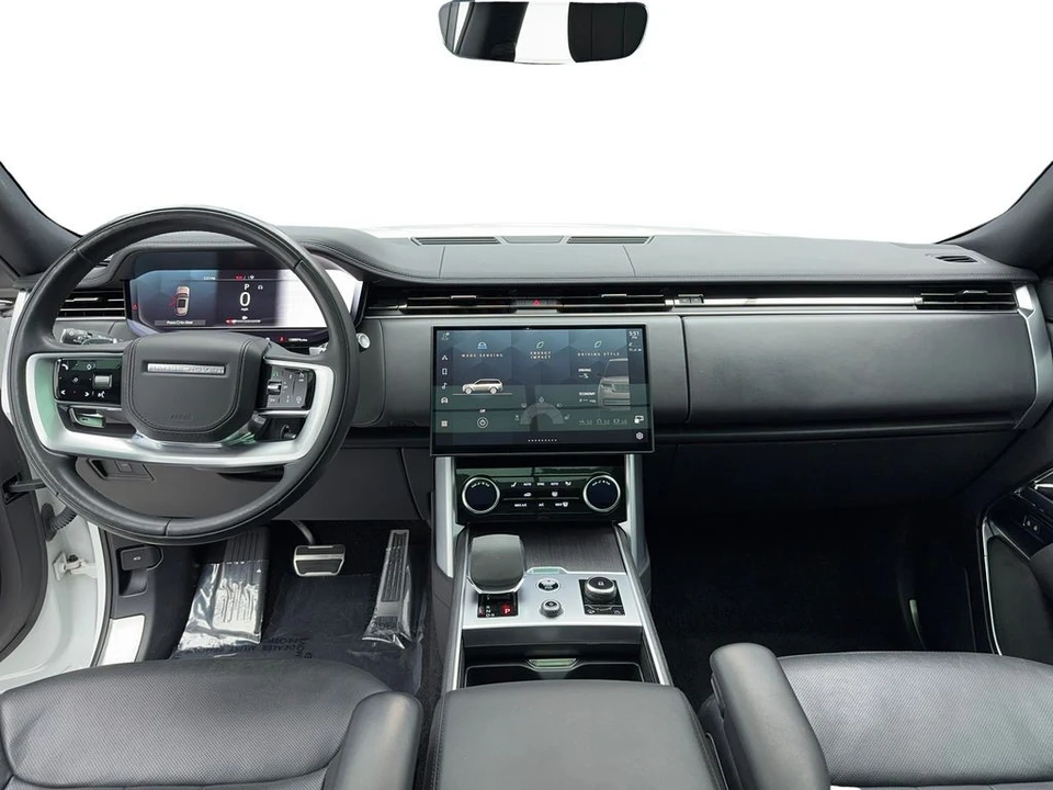 2023 Land Rover Range Rover L460 - Image 17 of 31