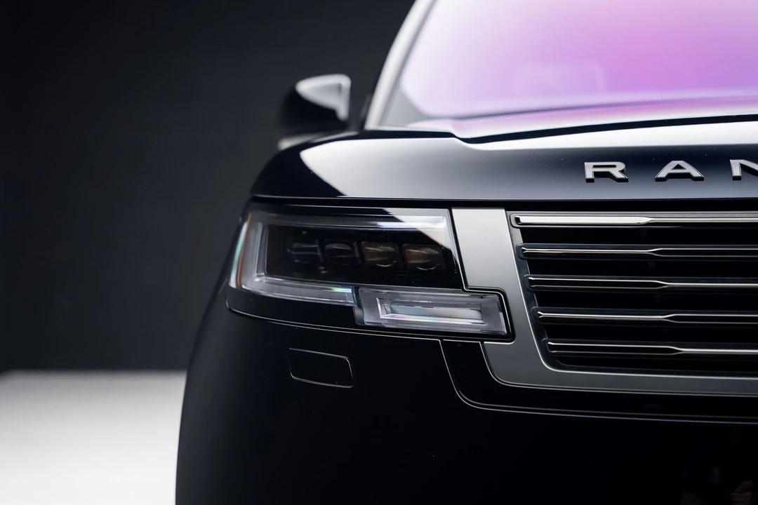 2023 Land Rover Range Rover L460 - Image 9 of 31