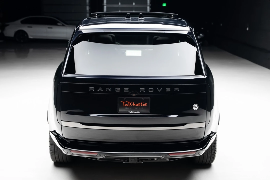 2023 Land Rover Range Rover L460 - Image 25 of 31