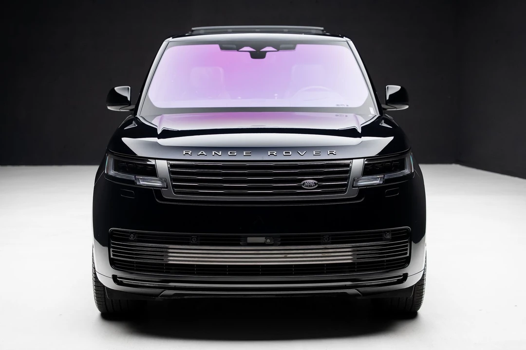 2023 Land Rover Range Rover L460 - Image 7 of 31