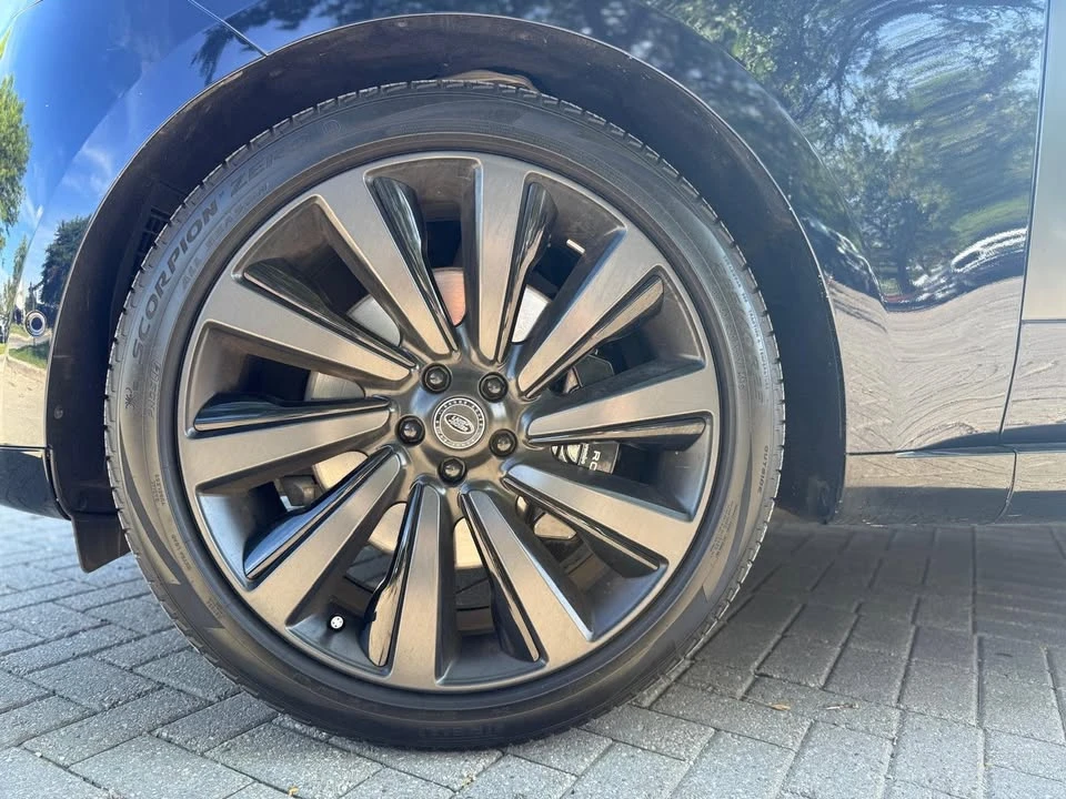 2023 Land Rover Range Rover L460 - Image 9 of 18