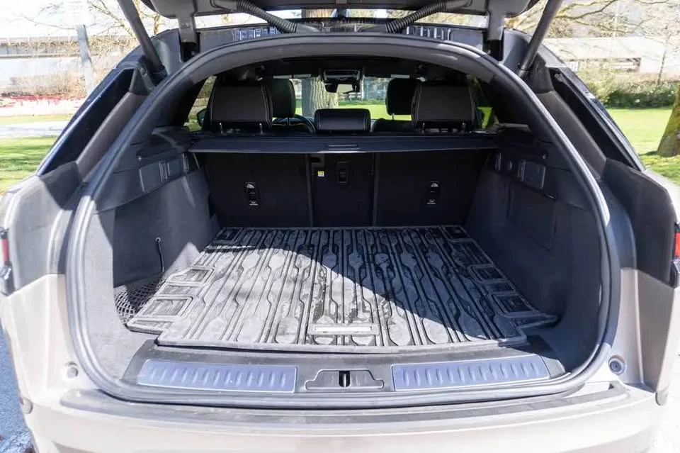 2023 Land Rover Range Rover Velar - Image 13 of 13
