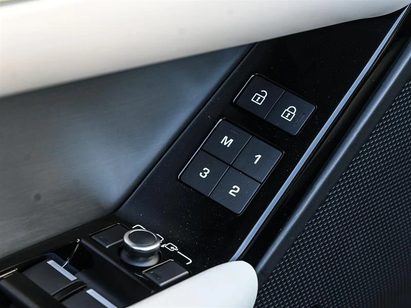 2023 Land Rover Range Rover Velar - Image 3 of 10