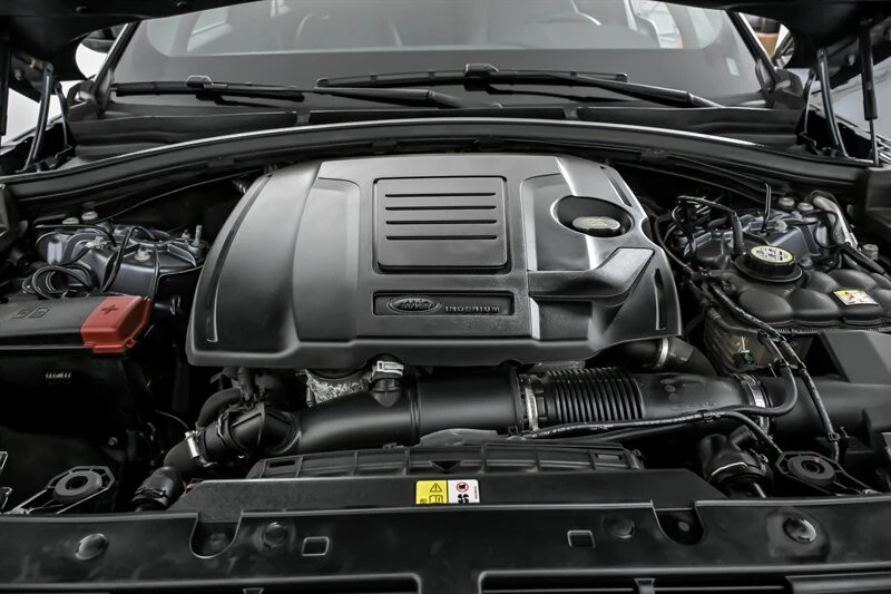 2023 Land Rover Range Rover Velar - Image 14 of 21
