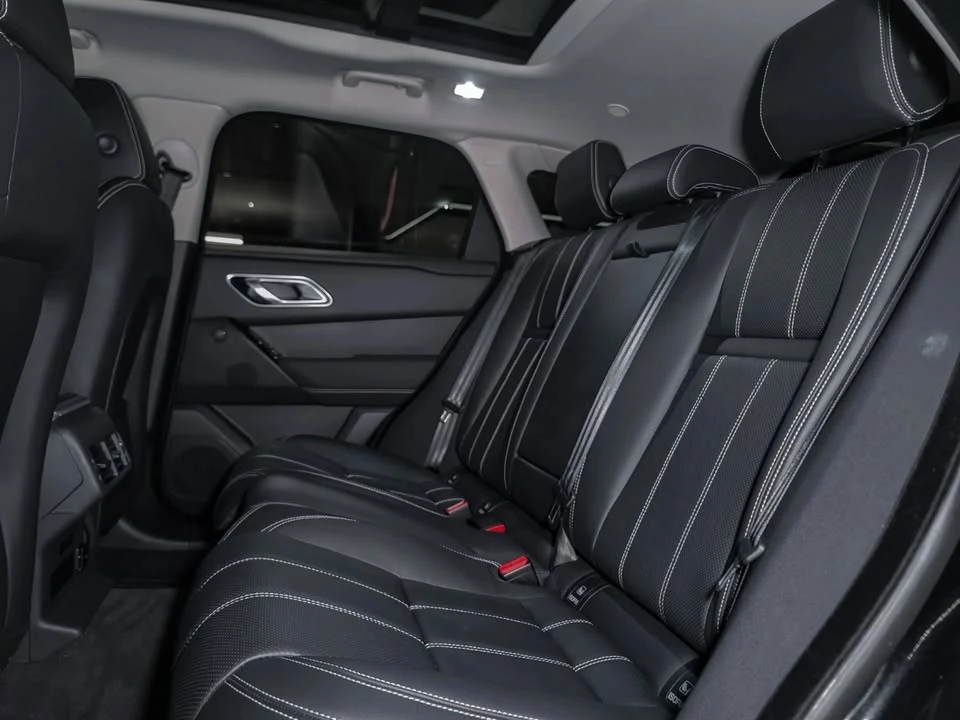 2023 Land Rover Range Rover Velar - Image 18 of 19