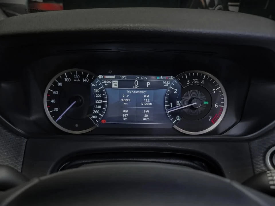 2023 Land Rover Range Rover Velar - Image 10 of 19
