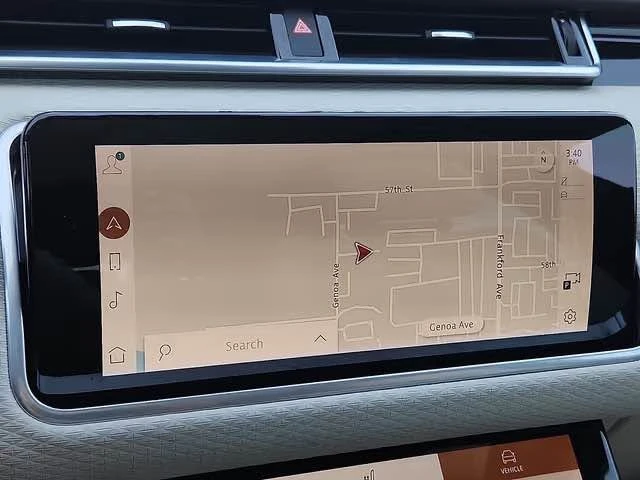 2023 Land Rover Range Rover Velar - Image 17 of 19