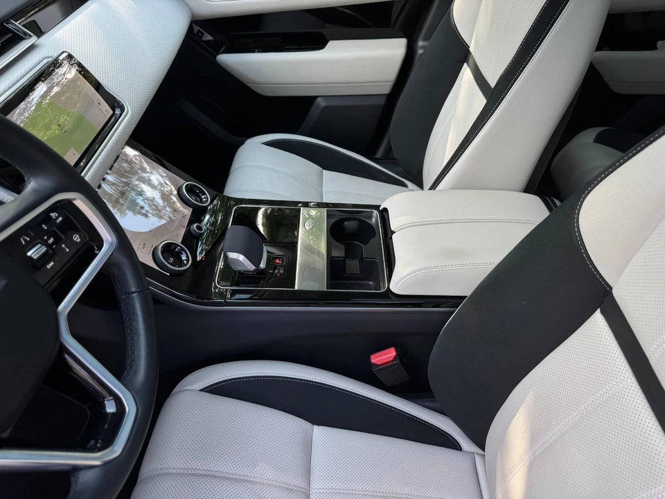 2023 Land Rover Range Rover Velar - Image 12 of 21