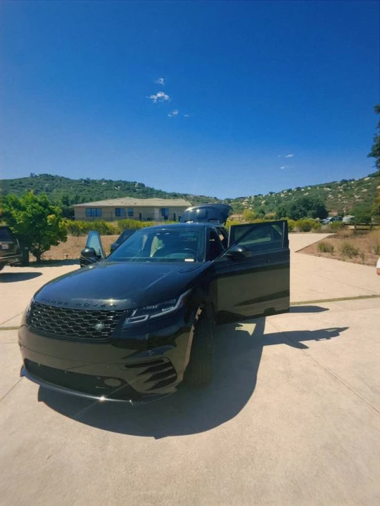 2023 Land Rover Range Rover Velar - Image 16 of 18