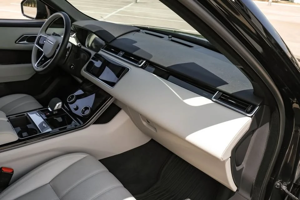 2023 Land Rover Range Rover Velar - Image 13 of 15