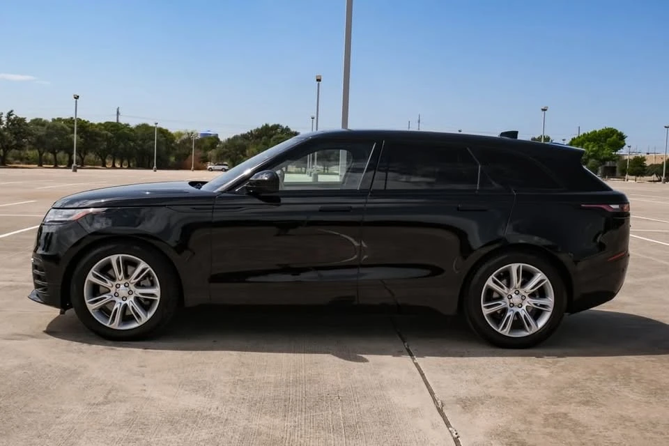 2023 Land Rover Range Rover Velar - Image 9 of 15