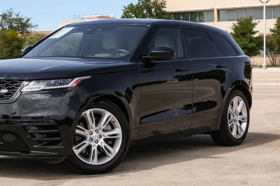 2023 Land Rover Range Rover Velar - Image 3 of 15