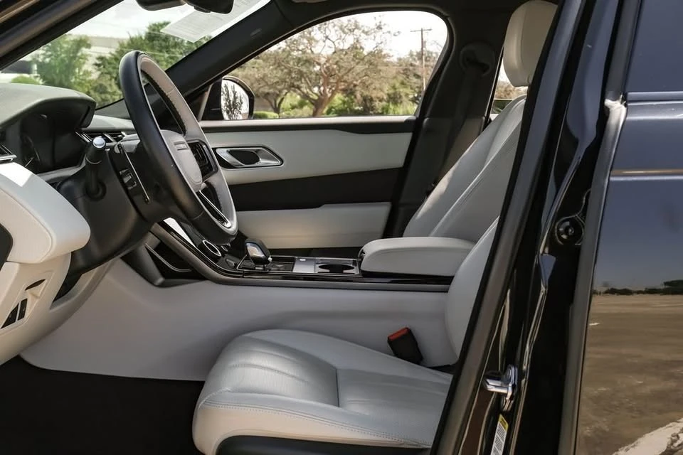 2023 Land Rover Range Rover Velar - Image 11 of 15