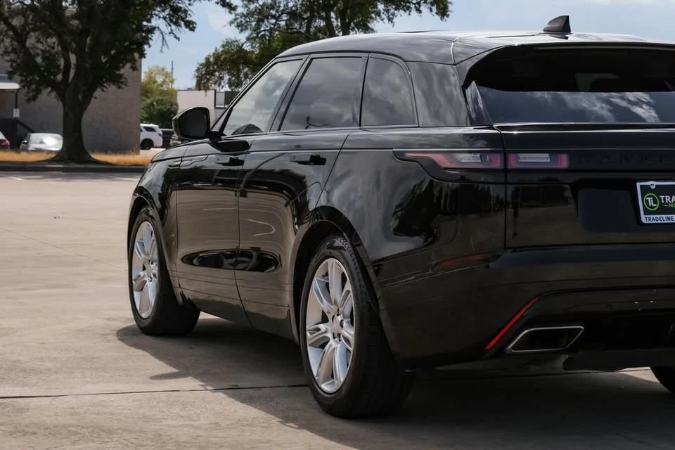 2023 Land Rover Range Rover Velar - Image 7 of 15
