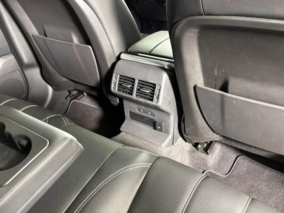2023 Land Rover Range Rover Velar - Image 10 of 18