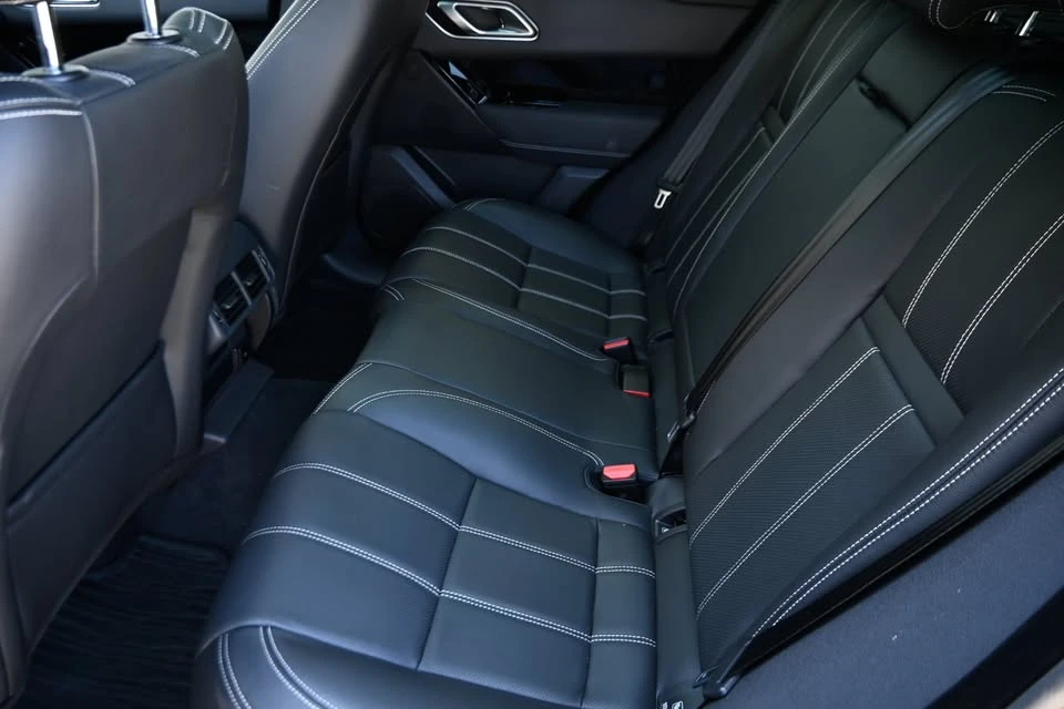 2023 Land Rover Range Rover Velar - Image 7 of 12