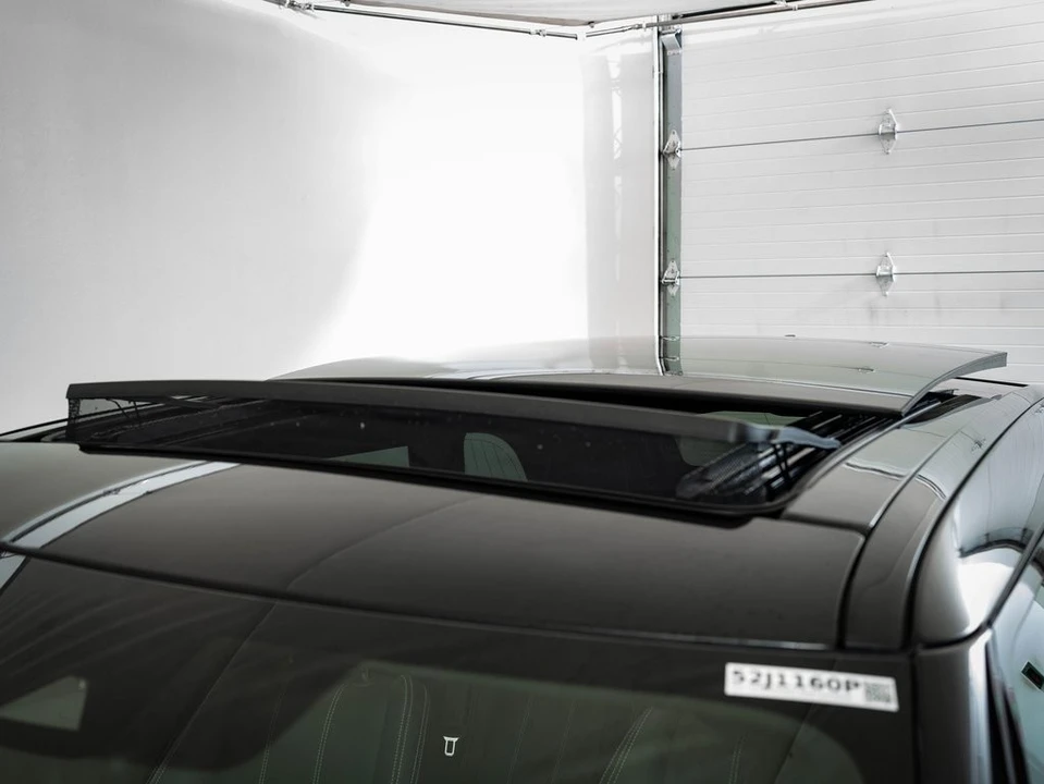 2023 Land Rover Range Rover Velar - Image 14 of 21