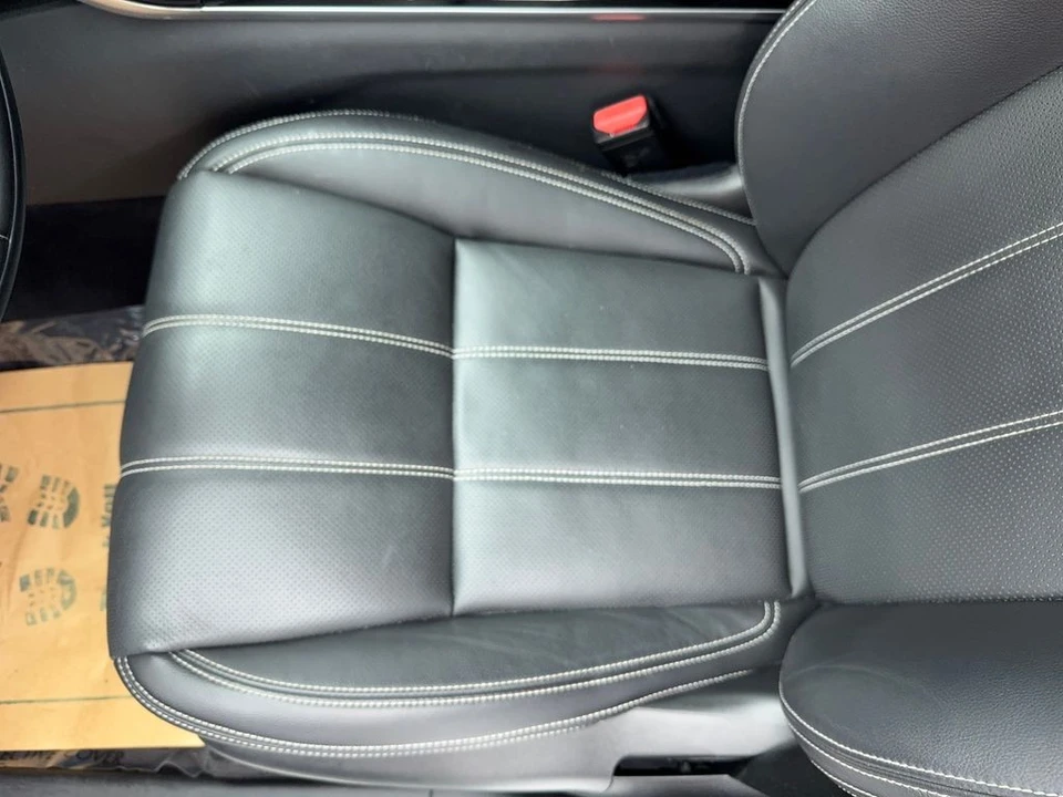 2023 Land Rover Range Rover Velar - Image 18 of 21