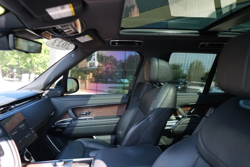 2023 Land Rover Range Rover L460 - Image 4 of 13