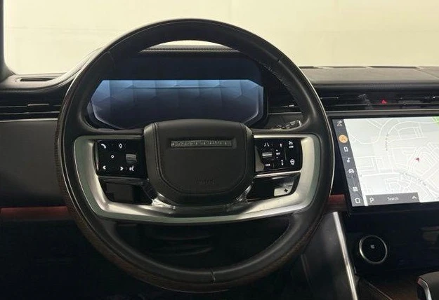 2023 Land Rover Range Rover L460 - Image 8 of 13