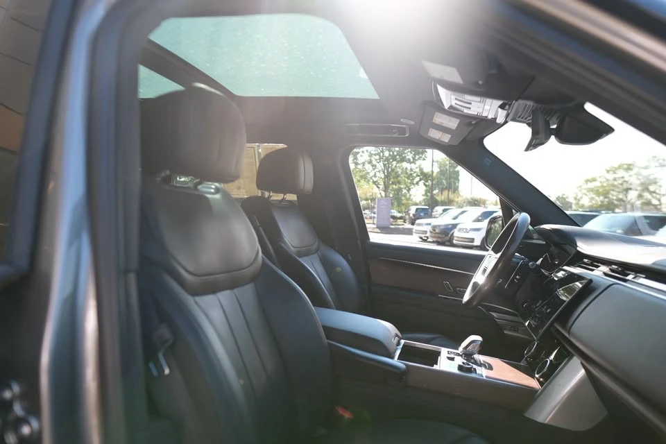 2023 Land Rover Range Rover L460 - Image 5 of 13
