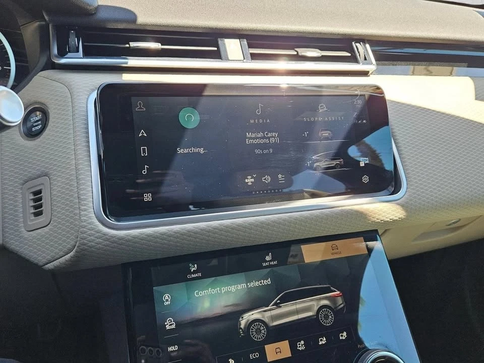 2023 Land Rover Range Rover Velar - Image 12 of 20