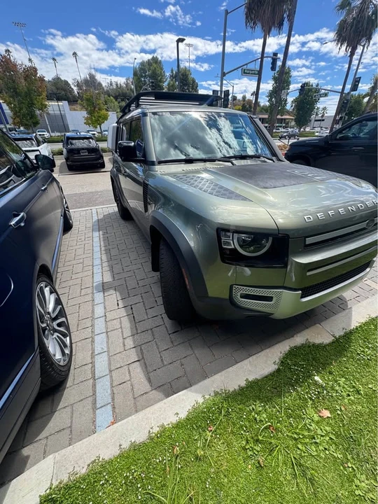 2023 Land Rover Defender L663 - Image 6 of 7
