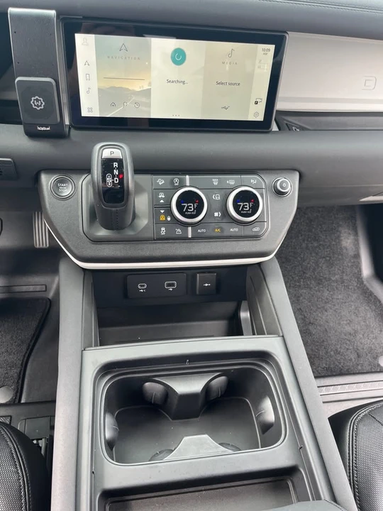2023 Land Rover Defender L663 - Image 3 of 20