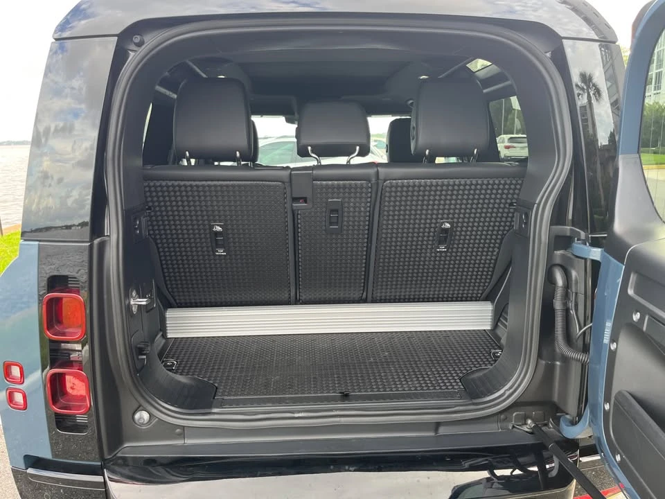2023 Land Rover Defender L663 - Image 15 of 20