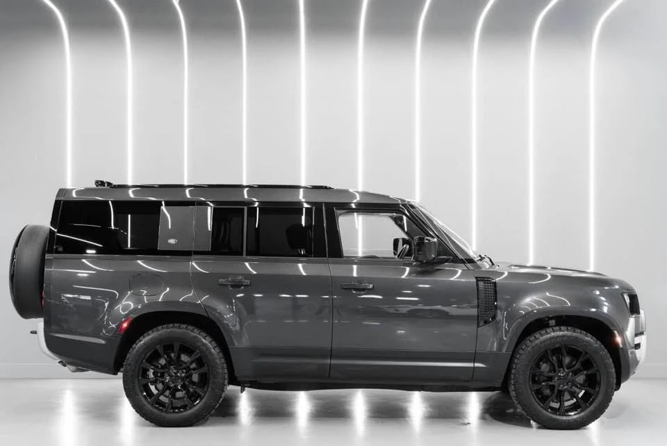 2023 Land Rover Defender L663 - Image 4 of 10