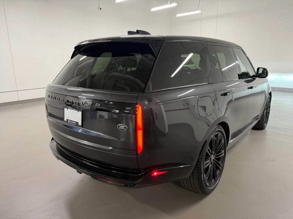 2023 Land Rover Range Rover L460 - Image 9 of 20