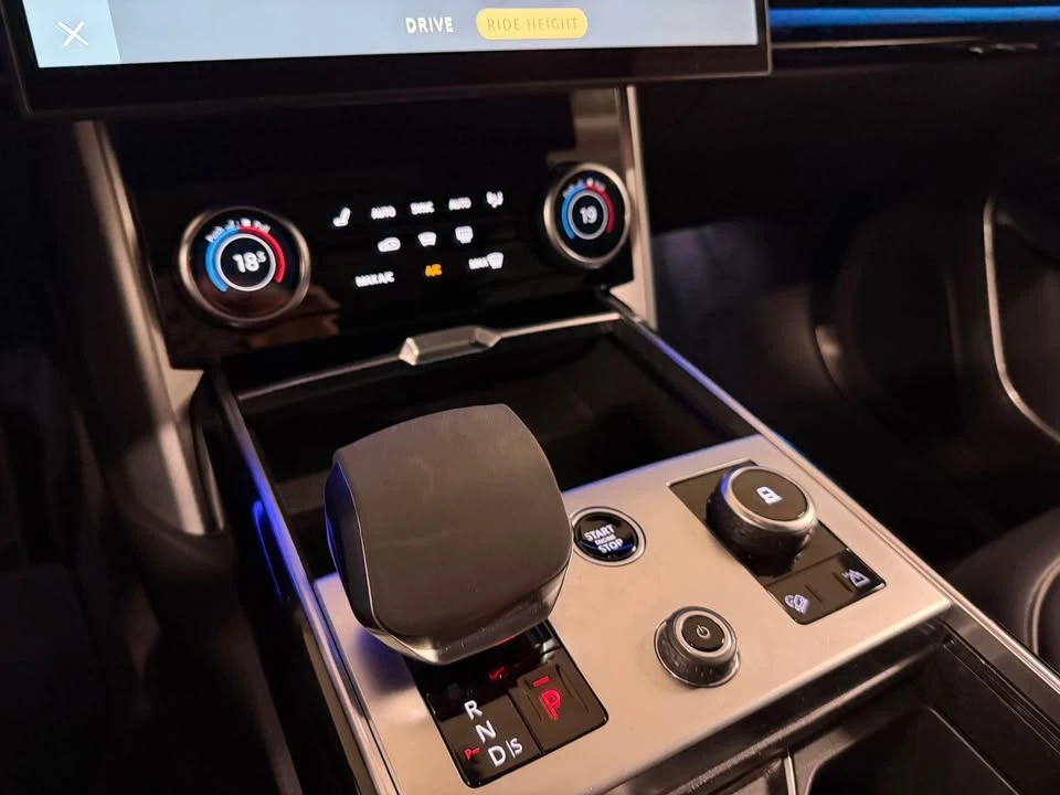 2023 Land Rover Range Rover L460 - Image 19 of 20