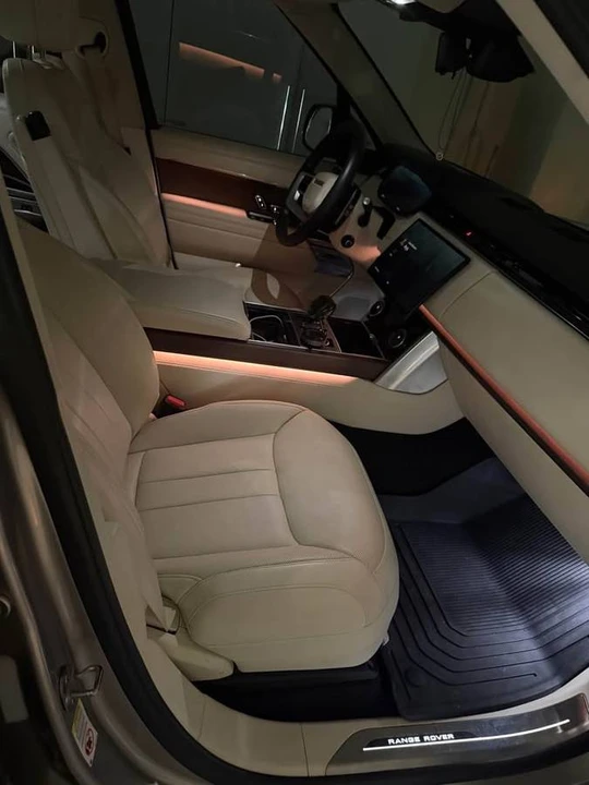 2023 Land Rover Range Rover L460 - Image 6 of 10