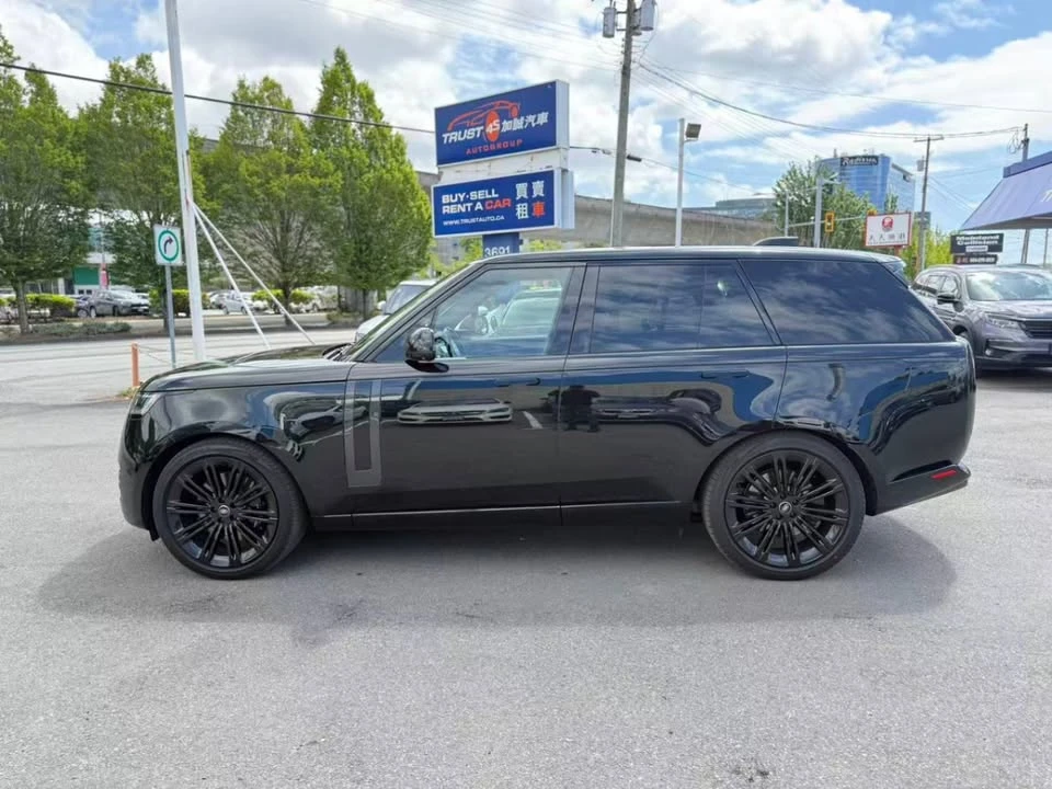 2023 Land Rover Range Rover L460 - Image 3 of 15