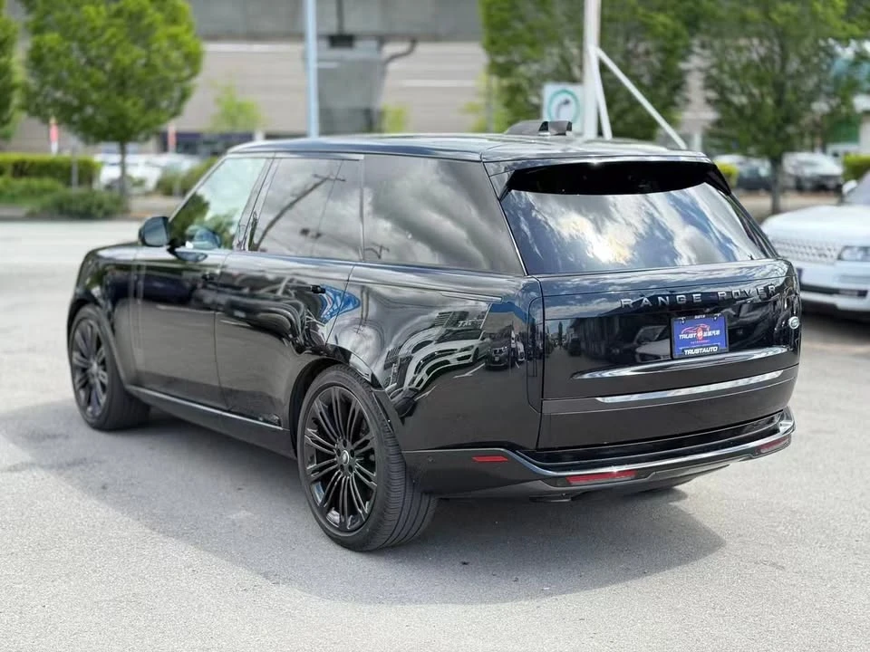2023 Land Rover Range Rover L460 - Image 4 of 15