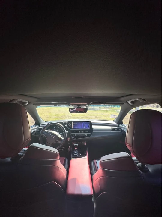 2023 Lexus ES 7th Gen - Image 6 of 6