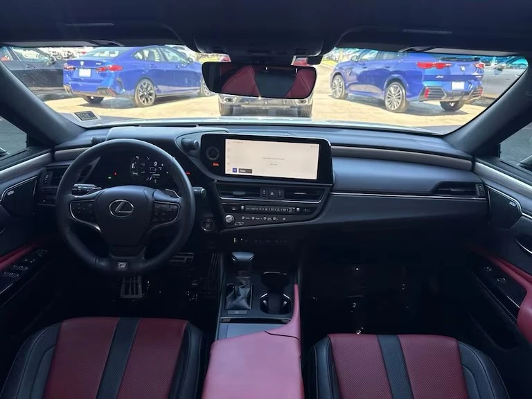 2023 Lexus ES 7th Gen - Image 7 of 16