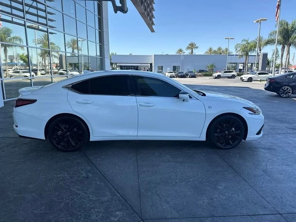 2023 Lexus ES 7th Gen - Image 3 of 16